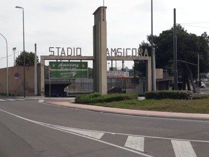 Lo stadio Amsicora, un simbolo di gloria per tutta Cagliari