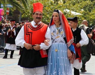 Costume tradizionale di Cagliari