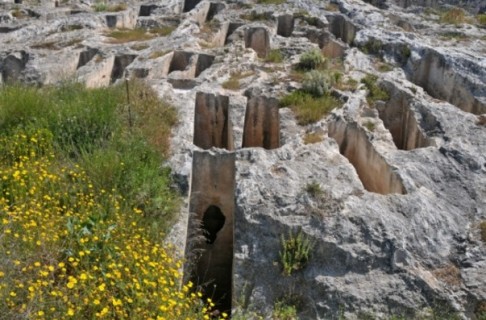 Tuvixeddu: la necropoli punica più grande del Mediterraneo